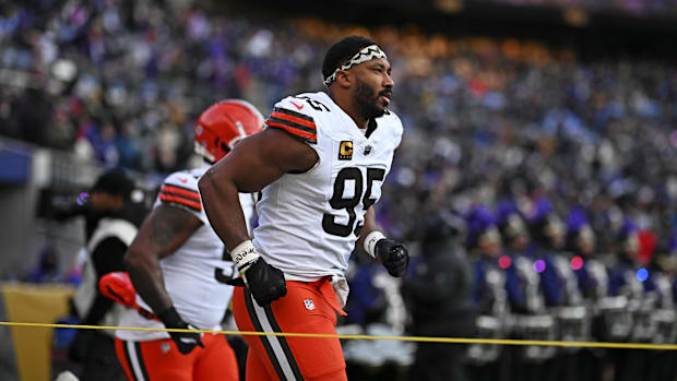 绿联星辰GS2200户外电源